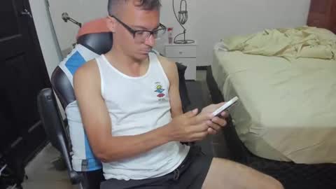 guachin_new online show from December 31, 6:24 pm