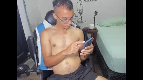 guachin_new online show from February 5, 6:59 pm