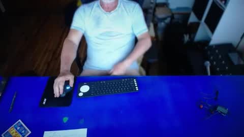 guesswhatigot2 online show from February 20, 8:05 am