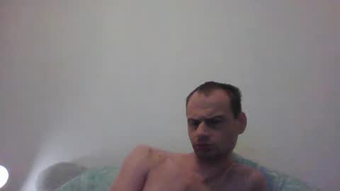 guil67728799 online show from November 27, 8:29 am