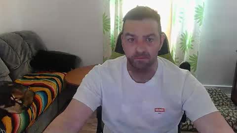 guillaume666286050 online show from April 22, 4:56 pm