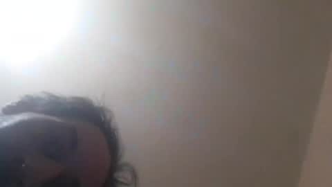 guisoaaaa online show from May 24, 4:51 am