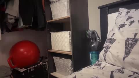 Snapshot of gumbywanna chatting on December 18, 1:05 am gumbywanna online show from December 18, 1:05 am