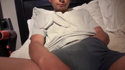 Snapshot of gumbywanna chatting on February 14, 1:13 am gumbywanna online show from February 14, 1:13 am