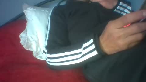 Snapshot of gunishment chatting on January 3, 2:30 pm gunishment online show from January 3, 2:30 pm