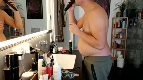 guschidick online show from November 25, 11:56 am