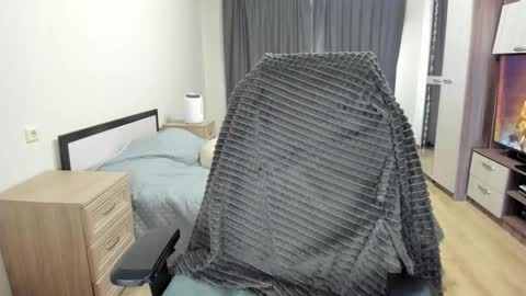 guy_liam1 online show from March 20, 7:45 am