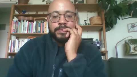 Snapshot of guy_wood15 chatting on October 21, 10:18 am guy_wood15 online show from October 21, 10:18 am