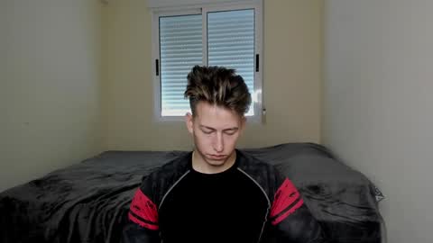 Snapshot of gym_alpha chatting on December 19, 11:18 am Oliver online show from December 19, 11:18 am