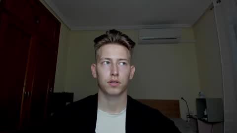 Snapshot of gym_alpha chatting on March 2, 8:25 pm Oliver online show from March 2, 8:25 pm