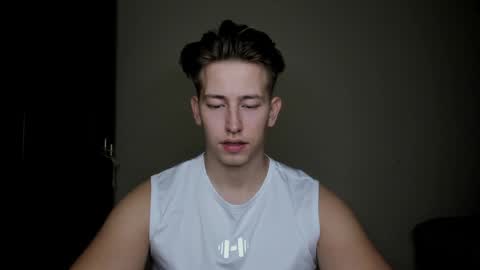 Snapshot of gym_alpha chatting on January 15, 9:09 pm Oliver online show from January 15, 9:09 pm