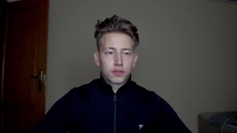 Snapshot of gym_alpha chatting on February 6, 8:02 pm Oliver online show from February 6, 8:02 pm