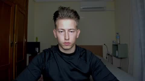 Snapshot of gym_alpha chatting on February 24, 5:53 pm Oliver online show from February 24, 5:53 pm