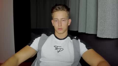 Snapshot of gym_alpha chatting on September 12, 6:08 pm Oliver online show from September 12, 6:08 pm