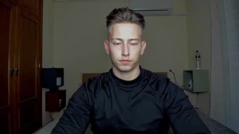 Snapshot of gym_alpha chatting on February 28, 6:09 pm Oliver online show from February 28, 6:09 pm