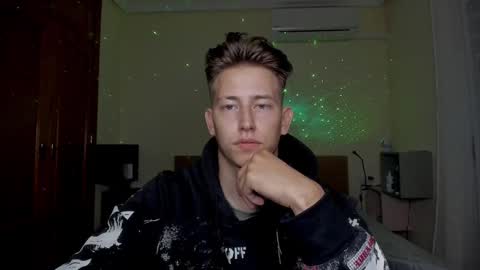 Snapshot of gym_alpha chatting on February 18, 9:53 pm Oliver online show from February 18, 9:53 pm