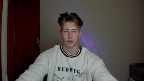 Snapshot of gym_alpha chatting on February 5, 8:25 pm Oliver online show from February 5, 8:25 pm