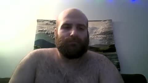 Snapshot of hairiestbear chatting on December 13, 7:04 am Hairiest Bear online show from December 13, 7:04 am