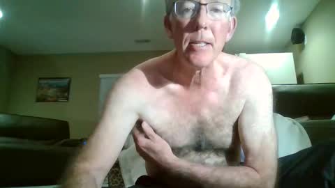 Snapshot of hairybater26 chatting on March 11, 3:48 am Harry online show from March 11, 3:48 am