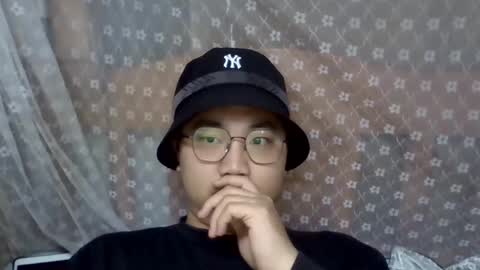 Snapshot of hairycol66 chatting on January 12, 4:10 am hairycol66 online show from January 12, 4:10 am