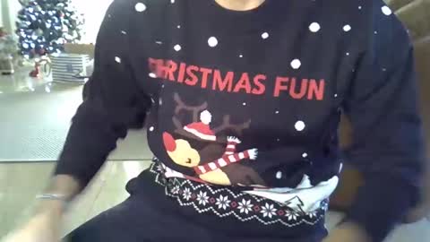 Snapshot of hairydaduncut chatting on December 24, 2:54 pm hairydaduncut online show from December 24, 2:54 pm