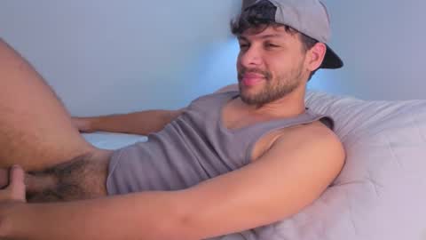 Independent       model  online show from December 16, 9:44 pm