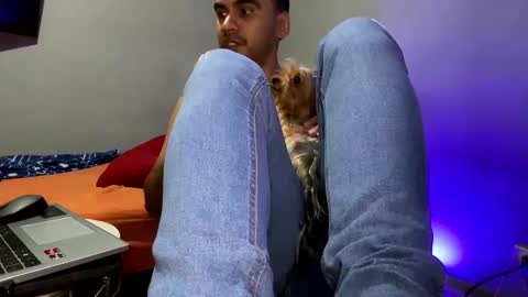 hamiltong12 online show from November 15, 7:10 am