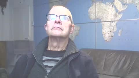 Prefer men 80 online show from November 20, 4:28 pm