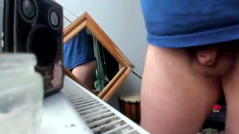 Snapshot of handncocknocum chatting on February 26, 7:09 am handncocknocum online show from February 26, 7:09 am