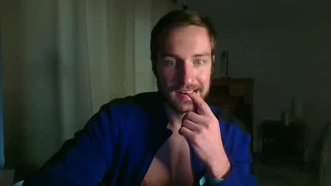 handsumhung online show from December 15, 9:01 pm