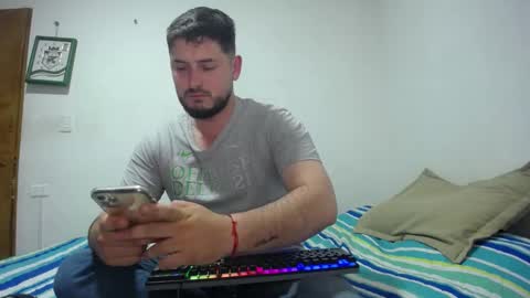 HANK online show from December 10, 11:00 pm