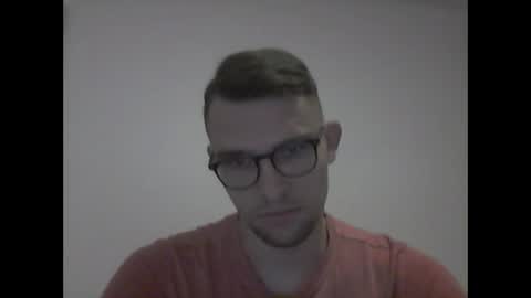 hardboylovemilfmoom online show from December 2, 1:36 pm