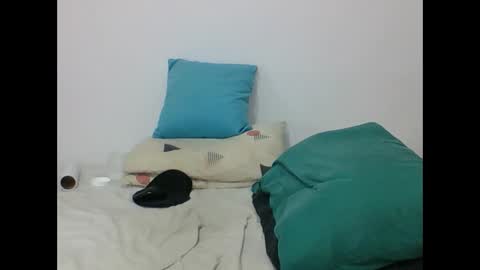 Snapshot of harry_goldenmillerx10fun chatting on February 27, 9:36 pm  Harry    online show from February 27, 9:36 pm