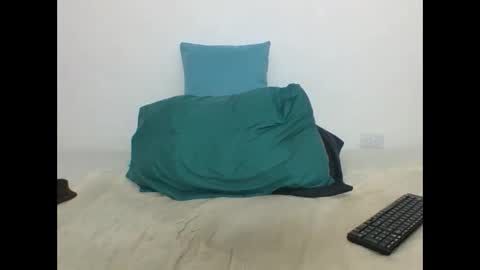 Snapshot of harry_goldenmillerx10fun chatting on September 10, 8:51 pm  Harry    online show from September 10, 8:51 pm