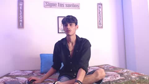 Snapshot of harrythomson1 chatting on January 26, 8:36 am harry thomson online show from January 26, 8:36 am