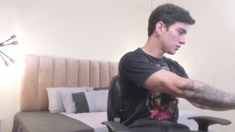 Harry Jones online show from February 8, 5:18 pm