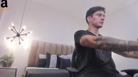 Harry Jones online show from December 13, 5:00 pm