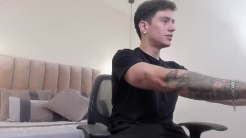 Harry Jones online show from January 5, 5:51 pm