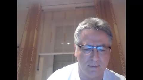 Snapshot of hartl67 chatting on January 2, 12:23 am hartl67 online show from January 2, 12:23 am