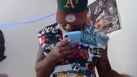 hazlan_420 online show from February 28, 4:28 pm