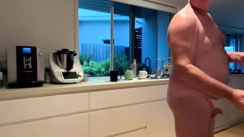 Snapshot of hb2283 chatting on December 20, 7:07 pm h babe online show from December 20, 7:07 pm