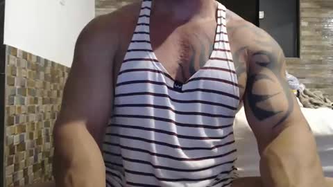 Snapshot of healedcarioca chatting on December 17, 3:17 am Brazilian bigdick online show from December 17, 3:17 am