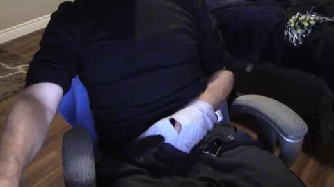 Snapshot of heavilyhung chatting on October 7, 5:00 am John online show from October 7, 5:00 am