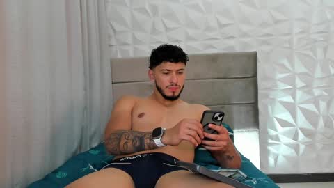 Snapshot of heavy_thor chatting on February 7, 12:09 am Thor online show from February 7, 12:09 am