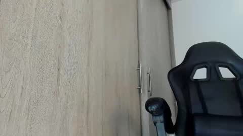 Snapshot of heavy_thor chatting on September 20, 1:27 am Thor online show from September 20, 1:27 am