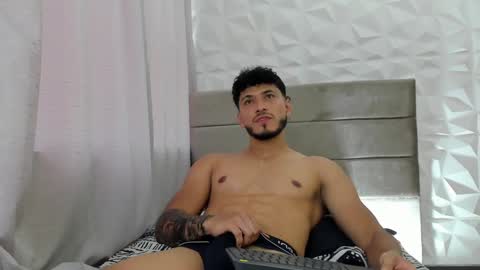 Snapshot of heavy_thor chatting on December 20, 10:11 pm Thor online show from December 20, 10:11 pm