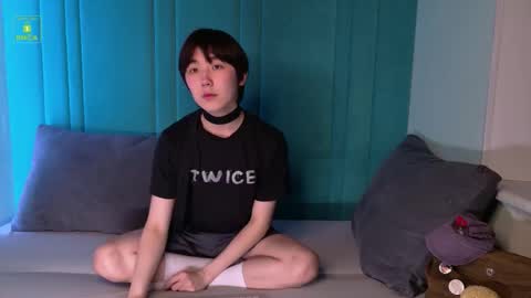 HEEJIN online show from March 21, 8:24 pm