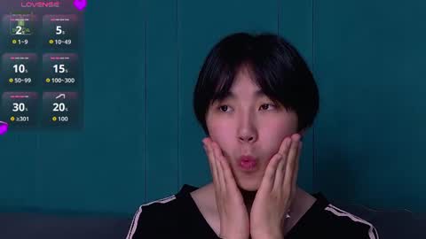HEEJIN online show from June 29, 6:52 am