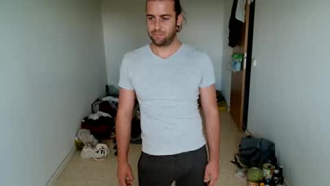 hei_69 online show from September 12, 1:11 pm