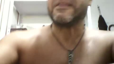 Snapshot of heistt chatting on October 26, 3:52 am Heist Stein online show from October 26, 3:52 am